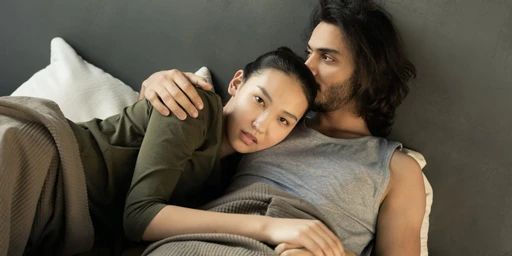 Photo for figurative purposes of a woman suffering from depression.